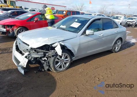 2013 Mercedes-Benz C 300 Luxury 4Matic from USA, damaged, VIN WDDGF8AB8DA821820